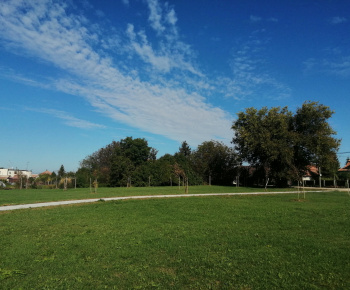 Aktuality / Park s jazierkami - foto